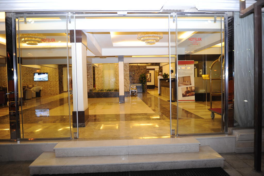 Hotelier Suites Riyadh Eksteriør bilde