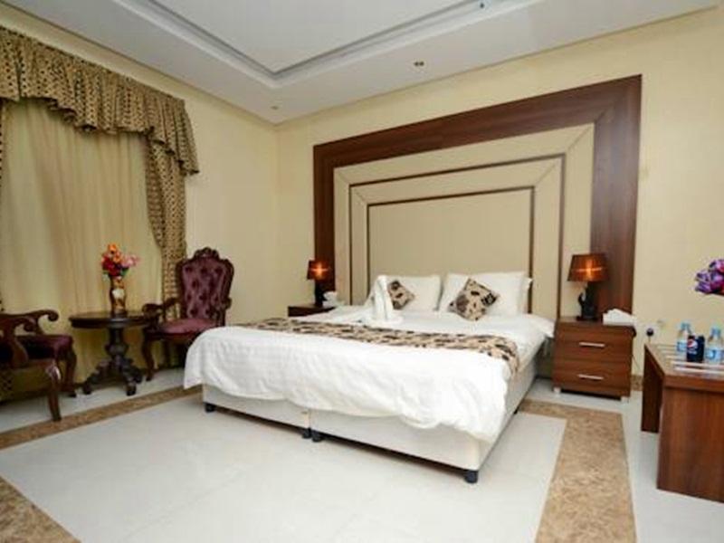 Hotelier Suites Riyadh Eksteriør bilde