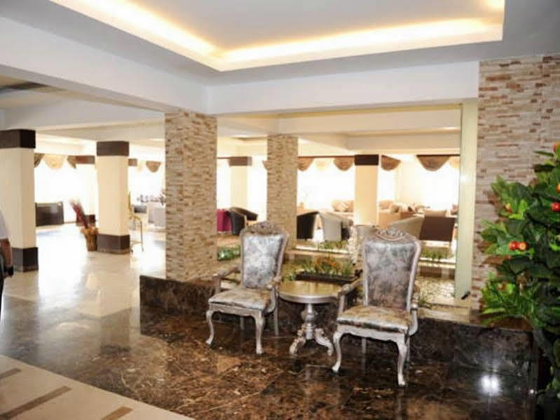Hotelier Suites Riyadh Eksteriør bilde