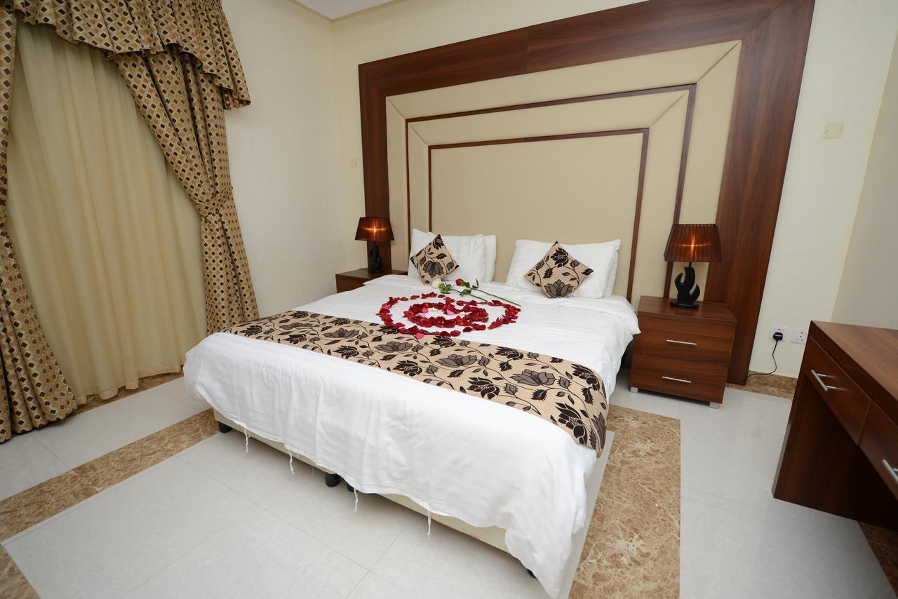 Hotelier Suites Riyadh Eksteriør bilde