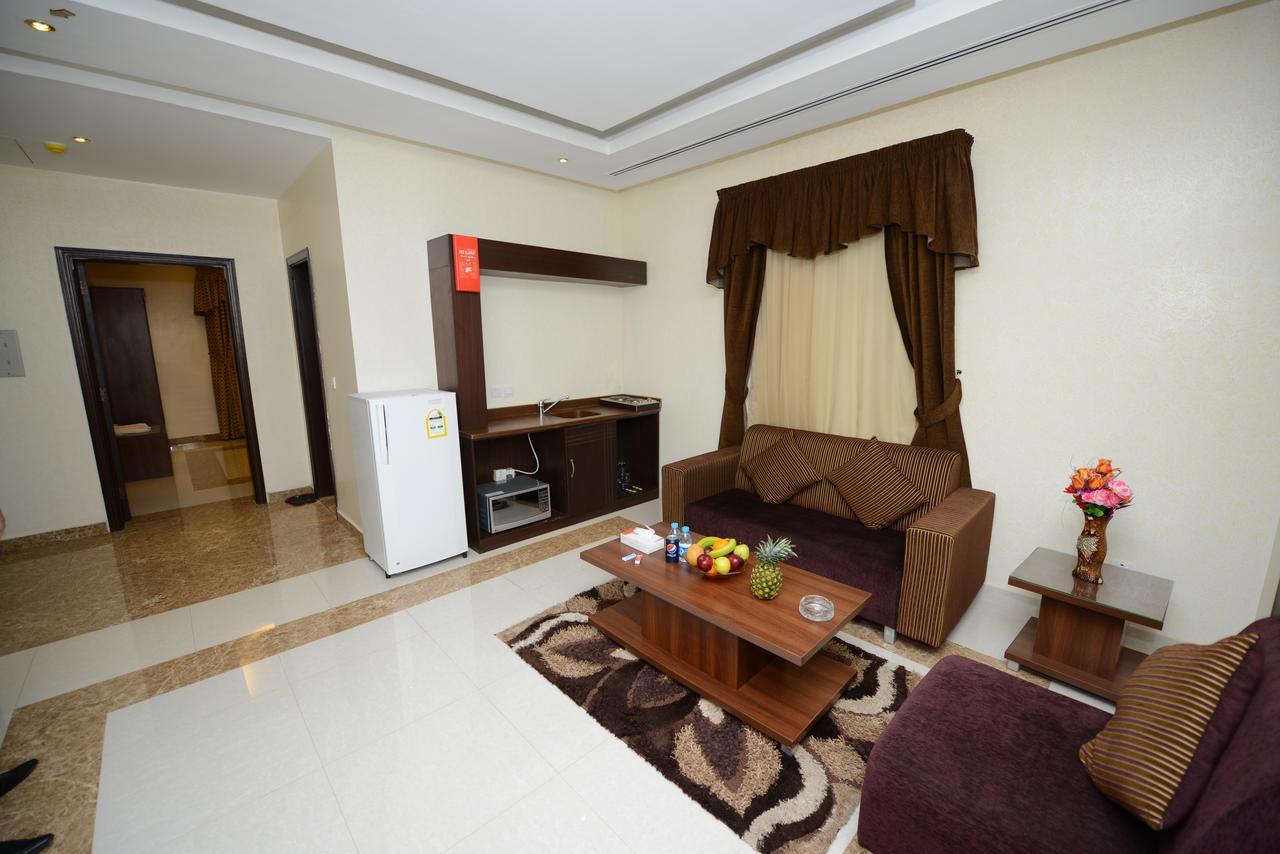 Hotelier Suites Riyadh Eksteriør bilde