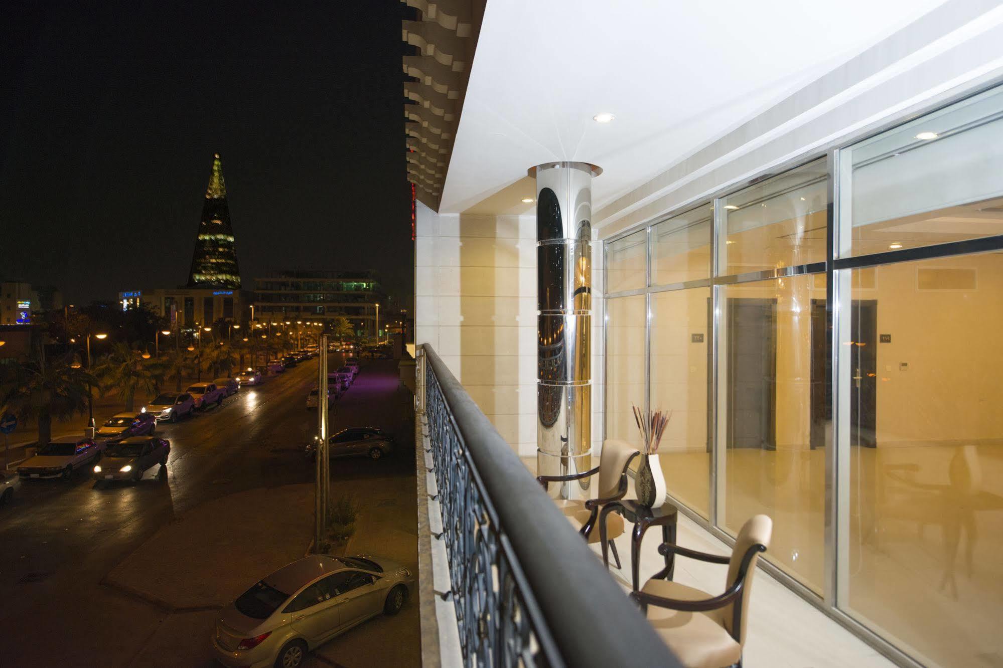 Hotelier Suites Riyadh Eksteriør bilde